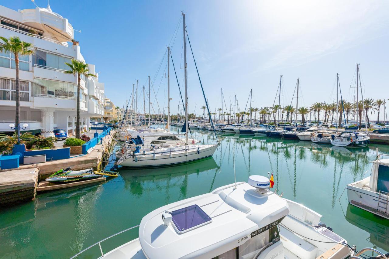 Atico Puerto Marina First Island With Sea Views And Rooftop Pool Benalmádena Dış mekan fotoğraf