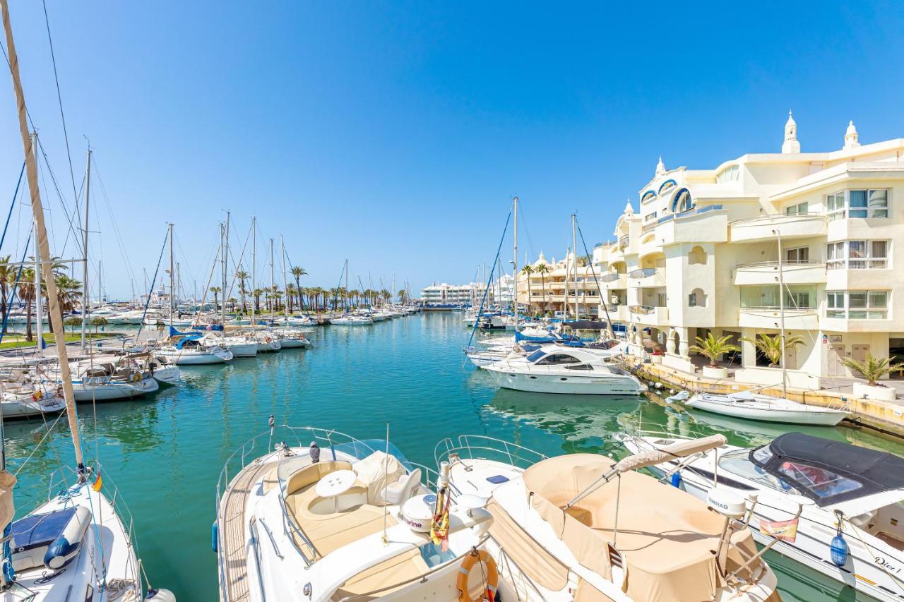 Atico Puerto Marina First Island With Sea Views And Rooftop Pool Benalmádena Dış mekan fotoğraf